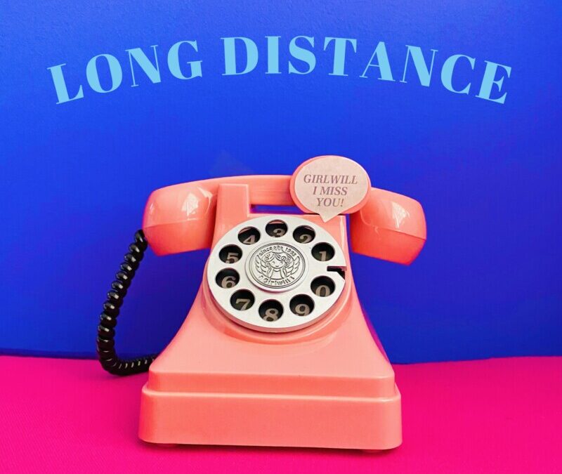 Moyana Olivia – Long Distance